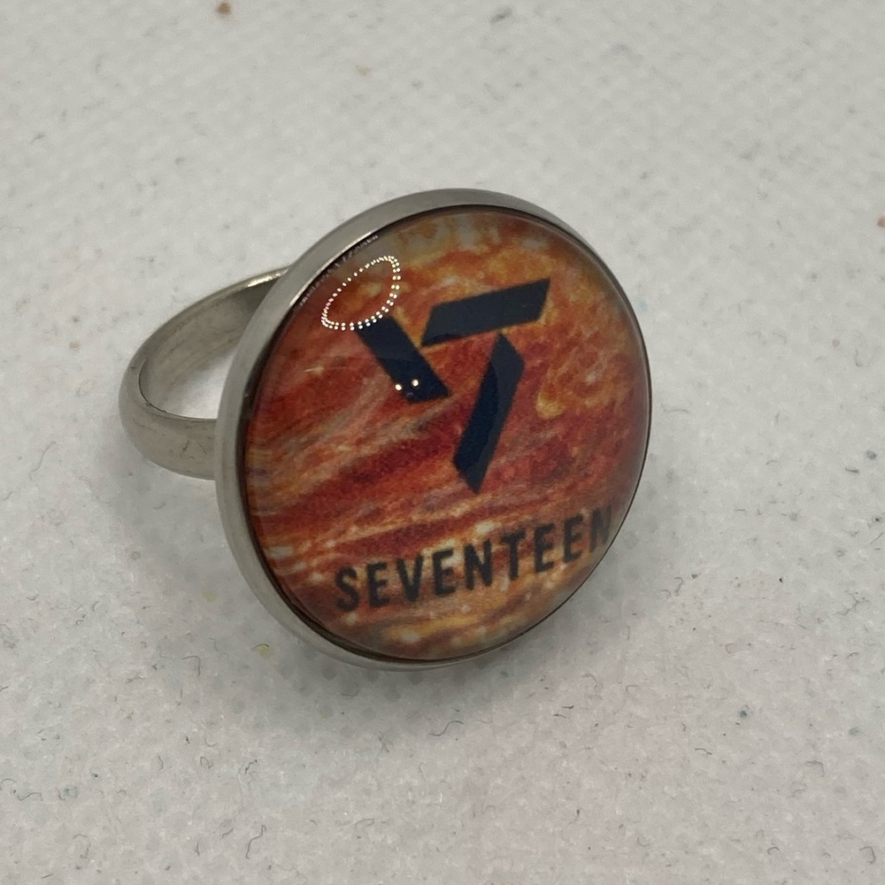 Seventeen Jewelry Set - Picture 6 of 7